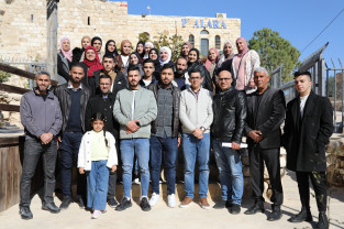 طلبة من قطنة يشاركون في فعاليات مخيمات التربية الإعلامية والمعلوماتية الصيفية